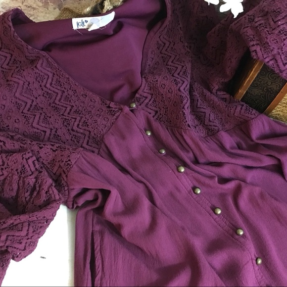 Jolt Tops - JOLT Burgundy Tunic Top, Size Medium